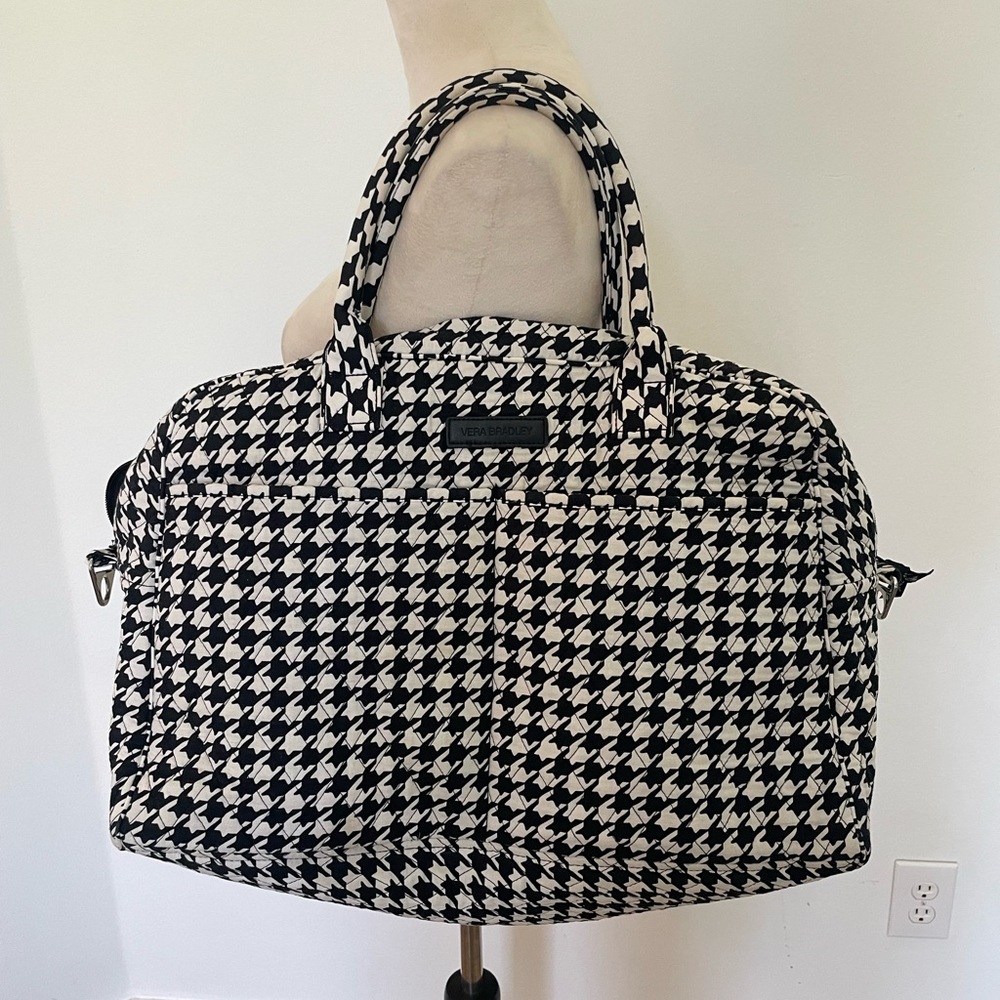 Vera Bradley houndstooth, travel bag.